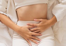 Holistični nasveti pri težavah z endometriozo