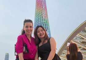 Jasmina osebno: rada imam svoje delo in raziskovanje … moram pa tudi na off