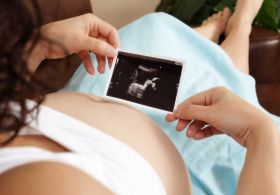 Pismo gledalke vsem bodočim mamicam in očkom