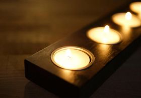 Z navadnimi svečami se zastrupljamo in podpiram naftno industrijo! Kakšne so alternative?