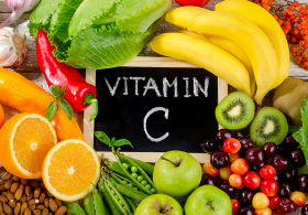 Ali vam primankuje vitamina C? Preverite kateri so znaki pomankanja!