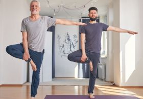 Zakaj čaplja stoji na eni nogi?