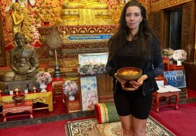 Jasmina osebno: pozdravi iz Tajske ...