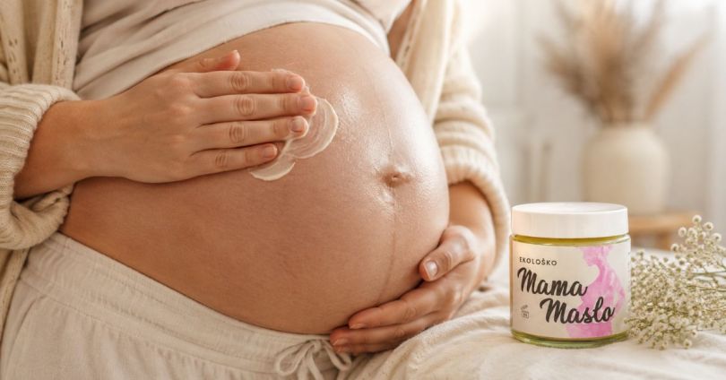 Moj nosečniški ritual: Mama maslo, hidracija in lanena posteljnina za telo, ki ustvarja novo življenje