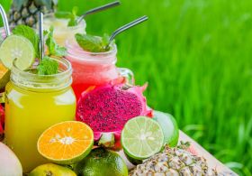 Moč antioksidantov je v poletnem času še večja! Pomladite telo!