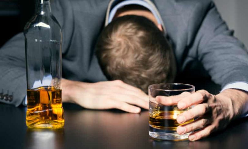 Je alkoholizem odraz globoke bolečine?