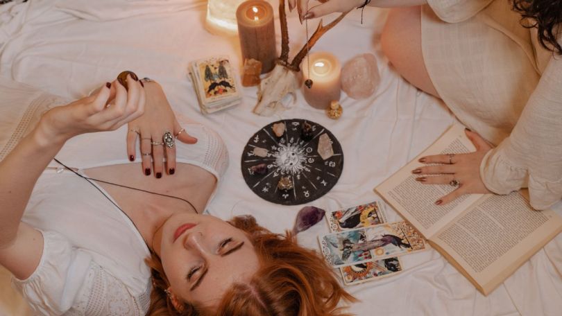 Samo za 22 eurov se lahko pridružiš 3-dnevnemu spletnemu retreatu regeneracije in energijske priprave na 2024!