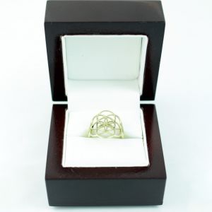 Prstan ROŽA ŽIVLJENJA iz pravega zlata