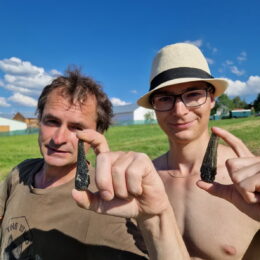 moldavit najdi rudnik klepet obkavi.jpg